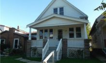 3655-3655a E Squire Ave Cudahy, WI 53110