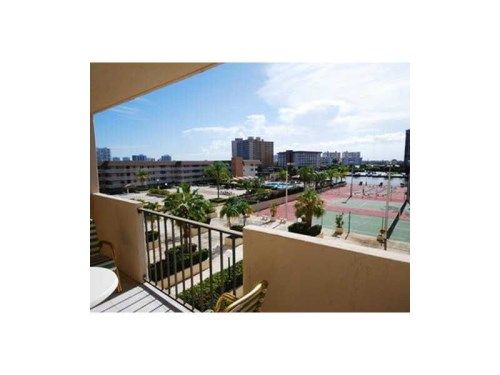 1865 S OCEAN DR # 4I, Hallandale, FL 33009