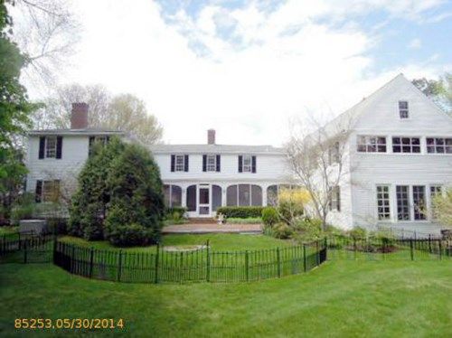 8 Pearl Street, Kennebunkport, ME 04046