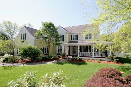 65 Saddleback Ln, East Falmouth, MA 02536