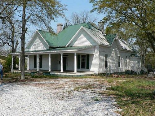 1096 South Broad, Commerce, GA 30529