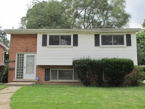24721 Rosewood St, Oak Park, MI 48237