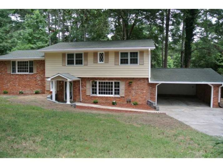 2539 Greenwood Circle, Atlanta, GA 30344