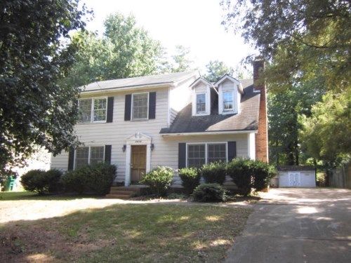 2818 Dellinger Dr, Charlotte, NC 28269