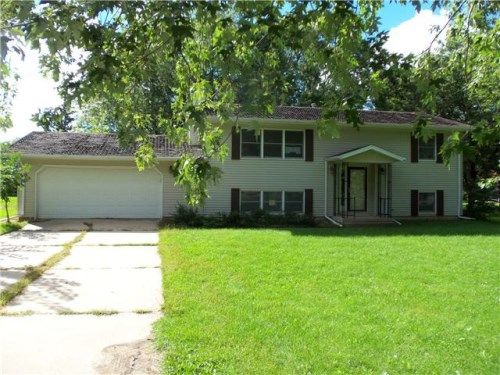 801 Airport Rd N, Dodge Center, MN 55927