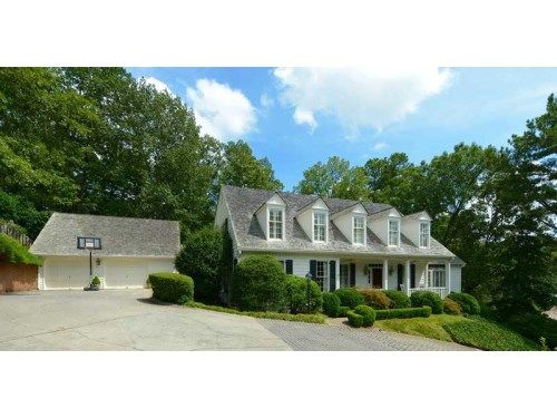 2 Albemarle Drive Nw, Atlanta, GA 30327