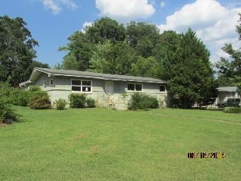 2402 Woodland St SE, Decatur, AL 35601