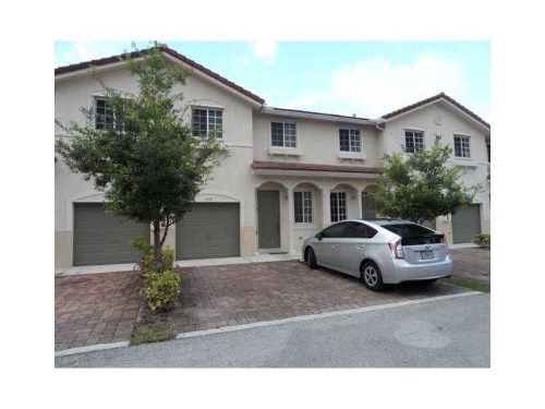 21429 NW 13 CT # 315, Miami, FL 33169