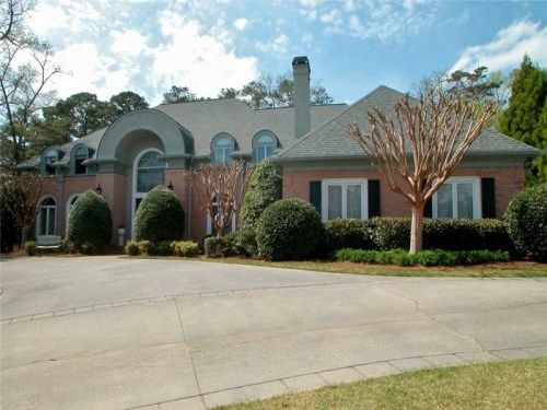 5320 Cross Roads Manor Drive, Atlanta, GA 30327