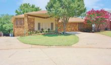 329 W Grand Teton Ct Yukon, OK 73099