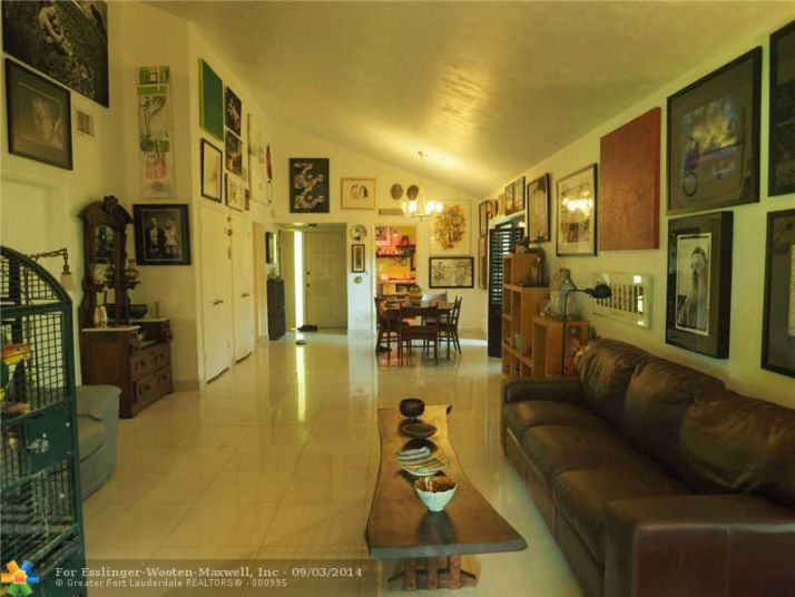 3402 Pear Tree Cir # 105, Fort Lauderdale, FL 33319