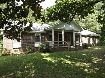 1034 Lake Street, Bolivar, TN 38008