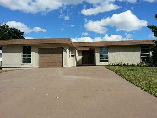 6602 71 AV, Fort Lauderdale, FL 33321