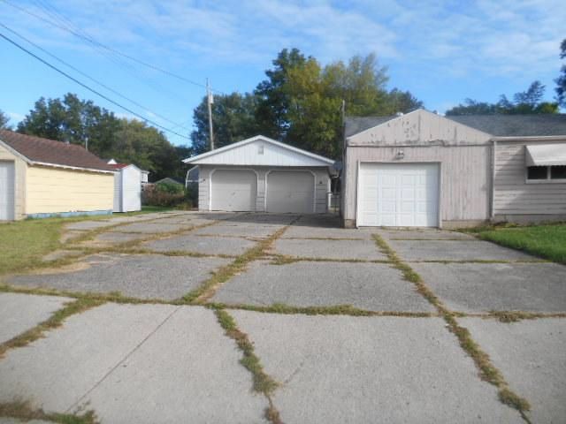 920 14th St NE, Owatonna, MN 55060