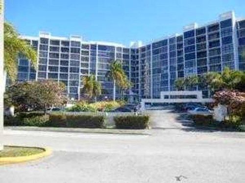Leslie Dr #1006, Hallandale, FL 33009