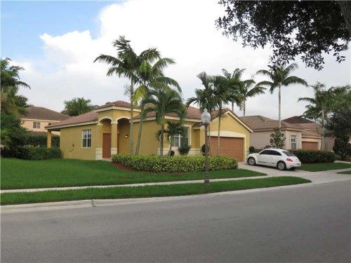 722 CONSERVATION DR, Fort Lauderdale, FL 33327