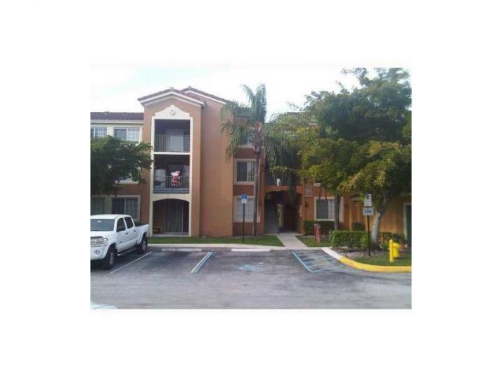 2061 RENAISSANCE BL # 201, Hollywood, FL 33025