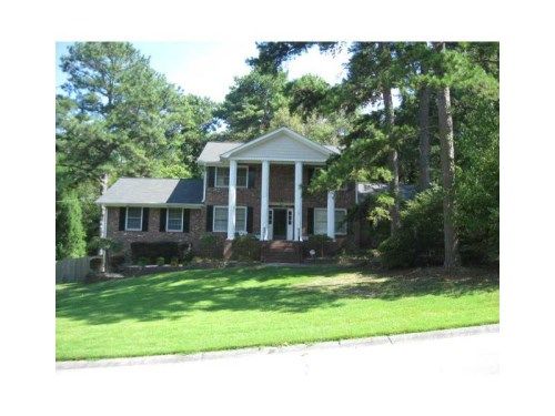 4826 Carlene Way Sw, Lilburn, GA 30047