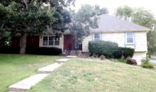 6913 Wildwood Dr Kansas City, MO 64133