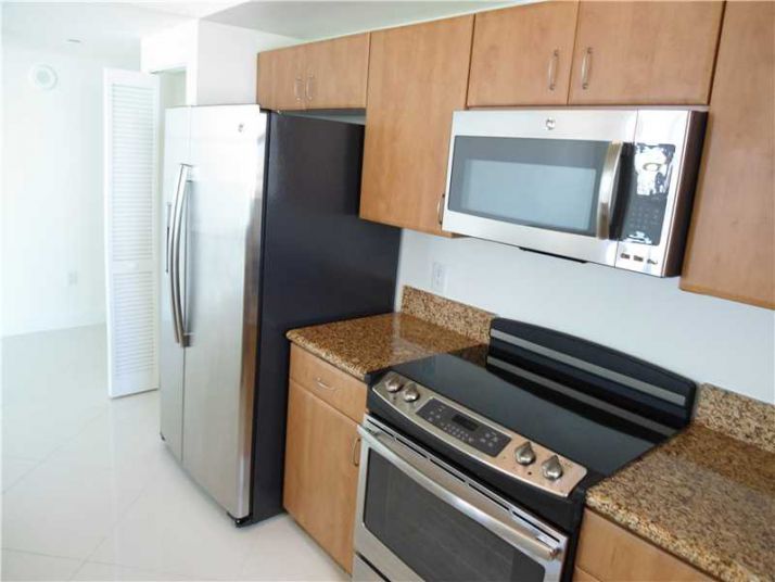 1451 S MIAMI AV # 2111, Miami, FL 33131