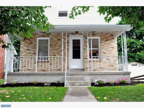 305 MABEL LN, Hamburg, PA 19526