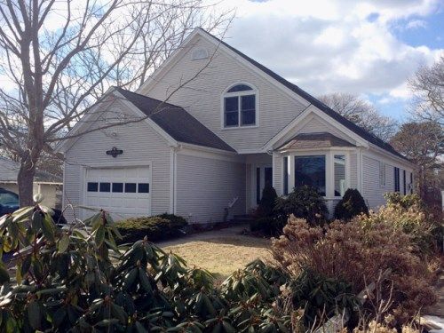 45 Maine Ave, West Yarmouth, MA 02673