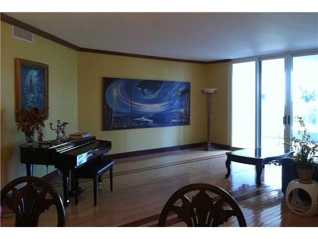 21050 POINT PL # 501, Miami, FL 33180