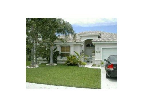 19033 NW 23 PL, Hollywood, FL 33029