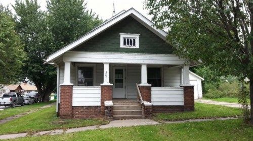 307 W Mills St, Creston, IA 50801