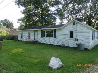 548 N Railroad St, Braidwood, IL 60408