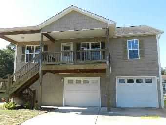 1105 W Oak Island Dr, Oak Island, NC 28465