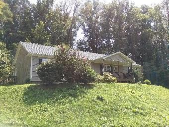 3844 Thickety Rd, Clyde, NC 28721
