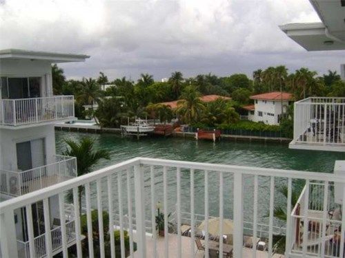 10250 W BAY HARBOR DR # 4G, Miami Beach, FL 33154