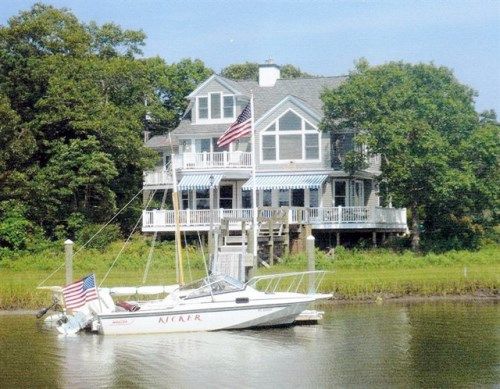 172 Daniels Island Rd, Mashpee, MA 02649