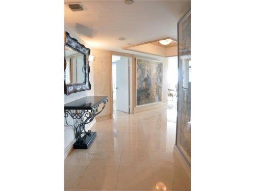 8855 COLLINS AV # 7A, Miami Beach, FL 33154