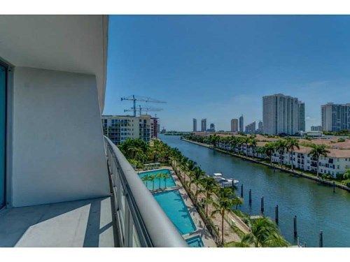 2950 NE 188 ST # 430, Miami, FL 33180