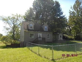 5863 E Lake Rd, Erie, PA 16511