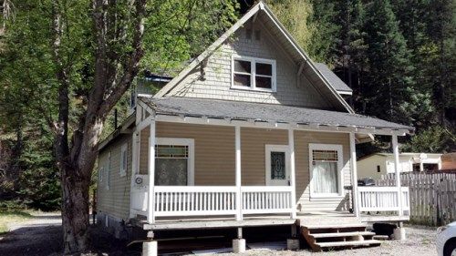 27 PLACER CREEK Road, Wallace, ID 83873