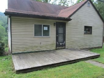 1268 Indian Creek Valley Rd, Indian Head, PA 15446