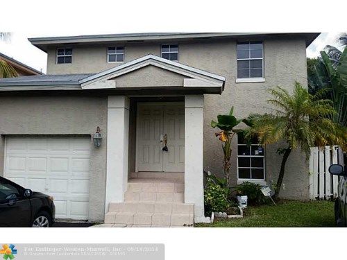 5840 WOODLAND POINT DR, Fort Lauderdale, FL 33319