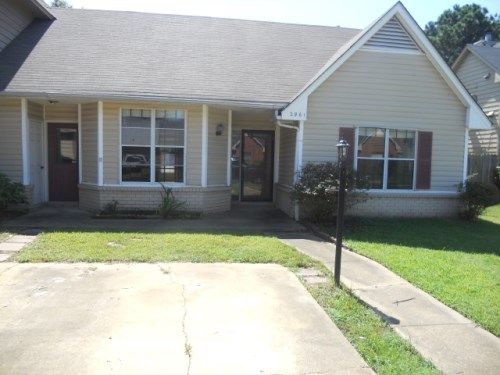 2961 S Pondside Dr, Memphis, TN 38119