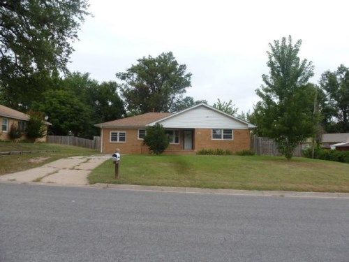 314 E English St, Mulvane, KS 67110