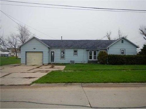 10Th, Vinton, IA 52349