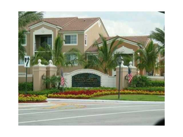 8040 NOB HILL RD # 305, Fort Lauderdale, FL 33321