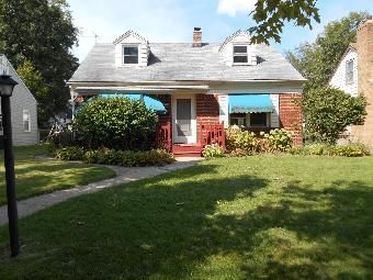 1011 21st St, Rockford, IL 61108