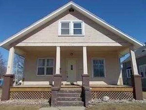 14Th, Clinton, IA 52732