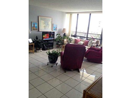 2017 S OCEAN DR # 608, Hallandale, FL 33009
