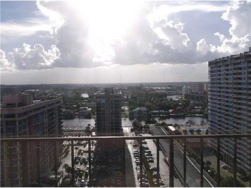 2030 S OCEAN DR # 1926, Hallandale, FL 33009