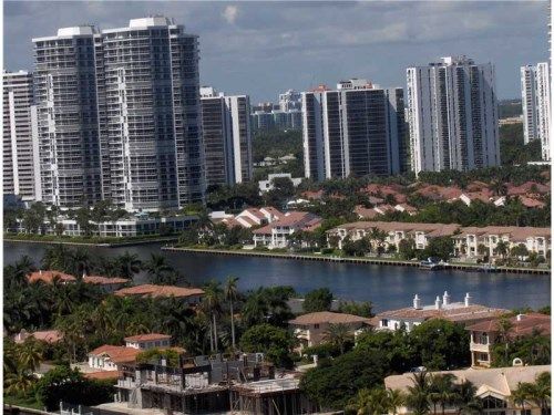 3140 S OCEAN DR # 1411, Hallandale, FL 33009