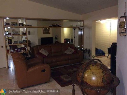 4720 NW 102nd Ave # 202, Miami, FL 33178